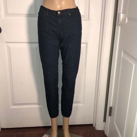 Forever 21 Jeans. 27 - Picture 1 of 8